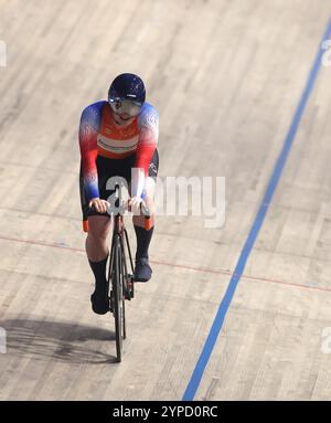 Apeldoorn, Paesi Bassi. 29 novembre 2024. APELDOORN, PAESI BASSI - NOVEMBRE 29: Peet dei Paesi Bassi durante la seconda fase della UCI Track Champions League ad Omnisport il 29 novembre 2024 ad Apeldoorn, Paesi Bassi. (Foto di Peter Lous/Agenzia BSR) credito: Agenzia BSR/Alamy Live News Foto Stock