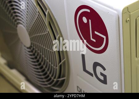 4 maggio 2024, Brasile. In questa immagine, il logo LG viene visualizzato su un'unità di climatizzazione Foto Stock