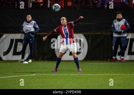 Larne, Irlanda del Nord 20241129. Il norvegese Guro Reiten durante la partita di calcio di qualificazione tra Irlanda del Nord e Norvegia all'Inver Park Stadium. Foto: Annika Byrde / NTB credito: NTB/Alamy Live News Foto Stock