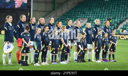Easter Road, Stadium, Edimburgo, Scozia. Regno Unito 29 novembre 24. Scozia contro Finlandia UEFA WomenÕs finale finale finale finale delle qualificazioni europee. Credito della squadra finlandese: eric mccowat/Alamy Live News Foto Stock