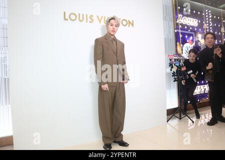 Taipei. 30 novembre 2024. La cerimonia di apertura del flagship store Louis Vuitton si svolge a Taipei, provincia di Taiwan, Cina, il 29 novembre 2024. (Foto di Costfoto/NurPhoto) credito: NurPhoto SRL/Alamy Live News Foto Stock