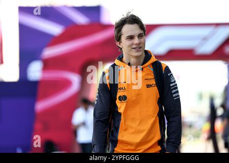 Doha, Qatar. 30 novembre 2024. Oscar Piastri (AUS) McLaren. 30.11.2024. Formula 1 World Championship, Rd 23, Qatar Grand Prix, Doha, Qatar, Sprint e giorno di qualificazione. Il credito fotografico dovrebbe essere: XPB/Alamy Live News. Foto Stock