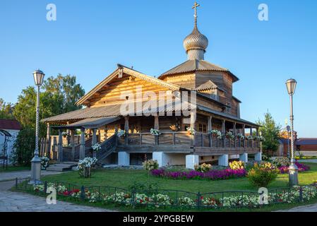 L'antica chiesa della Trinità nel monastero di San Giovanni Battista, Sviyazhsk. Repubblica del Tatarstan Foto Stock