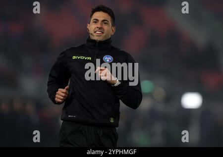 Bologna, Italia. 30 novembre 2024. l'arbitro mr. Luca massimi durante la partita italiana di serie A Enilive tra Bologna f.c. e Venezia allo Stadio Dall'Ara di Bologna, Italia settentrionale, sabato 30 novembre, 2024. sport - calcio - (foto Michele Nucci credito: LaPresse/Alamy Live News Foto Stock