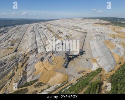 La miniera a cielo aperto di Hambach è la più grande miniera a cielo aperto gestita da RWE Power AG nella regione mineraria della lignite renana e la più grande miniera di lignite in e Foto Stock