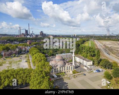 La Moschea centrale nella città di Duisburg è un luogo di culto islamico ed è stata aperta nel 2008 Foto Stock