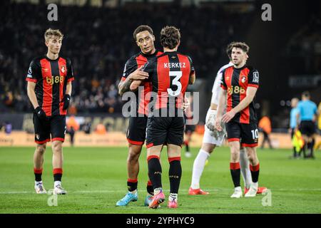 Wolverhampton, Regno Unito. 30 novembre 2024. Wolverhampton, Inghilterra, 30 novembre 2024: Giocatori del Bournemouth a tempo pieno della partita di calcio di Premier League tra Wolverhampton Wanderers e Bournemouth allo stadio Molineux di Wolverhampton, Inghilterra (Natalie Mincher/SPP) crediti: SPP Sport Press Photo. /Alamy Live News Foto Stock