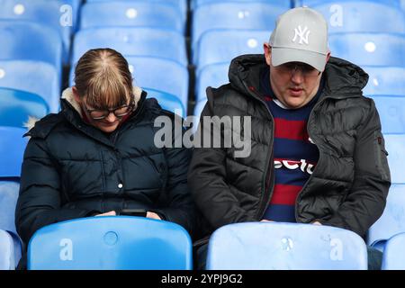 Londra, Regno Unito. 30 novembre 2024. I tifosi prendono posto davanti alla partita di Premier League Crystal Palace vs Newcastle United al Selhurst Park, Londra, Regno Unito, 30 novembre 2024 (foto di Gareth Evans/News Images) a Londra, Regno Unito, il 30/11/2024. (Foto di Gareth Evans/News Images/Sipa USA) credito: SIPA USA/Alamy Live News Foto Stock