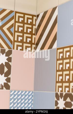 Foto delle piastrelle decorative del bagno Foto Stock