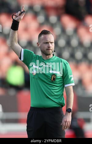 Seraing, Belgio. 1 dicembre 2024. Arbitro Anthony Letellier nella foto durante una partita di calcio tra RFC Seraing e RWD Molenbeek, a Seraing, il giorno 13 della 2024-2025 'Challenger Pro League' 1B seconda divisione del campionato belga, domenica 01 dicembre 2024. BELGA PHOTO BRUNO FAHY credito: Belga News Agency/Alamy Live News Foto Stock