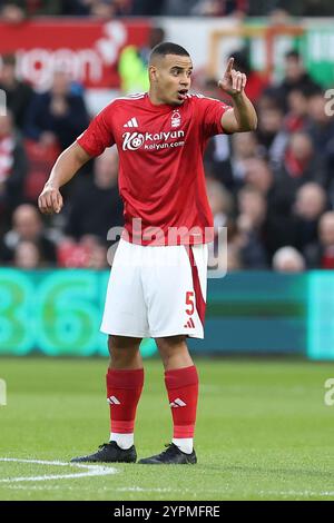 Nottingham, Regno Unito. 30 novembre 2024. Murillo of Nottingham Forest durante la partita Nottingham Forest FC vs Ipswich Town FC English Premier League al City Ground, Nottingham, Inghilterra, Regno Unito il 30 novembre 2024 Credit: Every Second Media/Alamy Live News Foto Stock