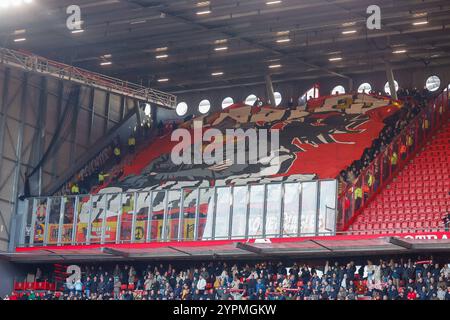 Enschede, Paesi Bassi. 1 dicembre 2024. ENSCHEDE, Stadium De Grolsch veste, 01-12-2024, stagione 2024/2025, Eredivisie olandese. Durante la partita Twente - Go Ahead Eagles, fan GA Eagles Credit: Pro Shots/Alamy Live News Foto Stock