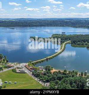 La regione turistica del Distretto dei Laghi della Franconia vicino a Enderndorf sul Großer Brombachsee dall'alto Foto Stock