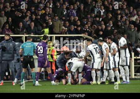 Firenze, Italia. 1 dicembre 2024. L'Edoardo Bove della Fiorentina si è infortunato durante la partita di serie A Enilive 2024/2025 tra Fiorentina e Inter - serie A Enilive allo Stadio Artemio Franchi - Sport, calcio - Firenze, Italia - domenica 1 dicembre 2024 (foto di massimo Paolone/LaPresse) crediti: LaPresse/Alamy Live News Foto Stock