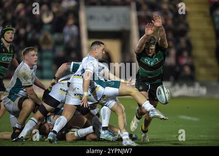 Charlie Chapman di Gloucester in azione durante il Gallagher Premiership Rugby match tra Northampton Saints e Gloucester Rugby al cinch Stadium il 30 novembre 2024 a Londra, Inghilterra. Foto Stock