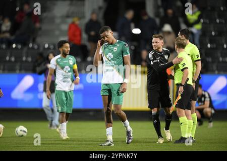 Eupen, Belgio. 1 dicembre 2024. Raphael Bosisa Eyongo di RAAL reagisce durante una partita di calcio tra KAS Eupen e RAAL la Louviere, a Eupen, il giorno 13 della 2024-2025 'Challenger Pro League' 1B seconda divisione del campionato belga, domenica 01 dicembre 2024. BELGA FOTO JOHN THYS credito: Belga News Agency/Alamy Live News Foto Stock