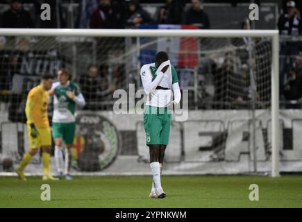 Eupen, Belgio. 1 dicembre 2024. Hady Camara di RAAL reagisce durante una partita di calcio tra KAS Eupen e RAAL la Louviere, a Eupen, il giorno 13 della 2024-2025 'Challenger Pro League' 1B seconda divisione del campionato belga, domenica 01 dicembre 2024. BELGA FOTO JOHN THYS credito: Belga News Agency/Alamy Live News Foto Stock