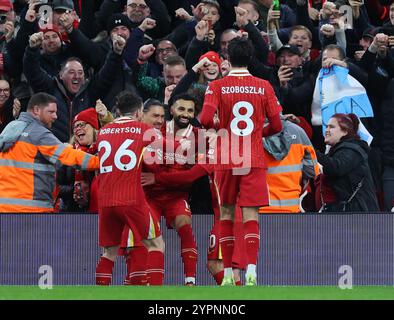 Liverpool, Regno Unito. 1 dicembre 2024. Mohamed Salah del Liverpool celebra il suo secondo gol nella partita di Premier League ad Anfield, Liverpool. Il credito per immagini dovrebbe essere: Simon Bellis/Sportimage Credit: Sportimage Ltd/Alamy Live News Foto Stock