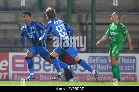 Boussu, Belgio. 1 dicembre 2024. Shandre Campbell del Club festeggia dopo aver segnato durante una partita di calcio tra i Royal Francs Borains e il Club NXT, a Boussu, il giorno 13 della 2024-2025 'Challenger Pro League' 1B seconda divisione del campionato belga, domenica 01 dicembre 2024. BELGA PHOTO BRUNO FAHY credito: Belga News Agency/Alamy Live News Foto Stock