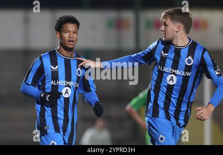 Boussu, Belgio. 1 dicembre 2024. Shandre Campbell del Club festeggia dopo aver segnato durante una partita di calcio tra i Royal Francs Borains e il Club NXT, a Boussu, il giorno 13 della 2024-2025 'Challenger Pro League' 1B seconda divisione del campionato belga, domenica 01 dicembre 2024. BELGA PHOTO BRUNO FAHY credito: Belga News Agency/Alamy Live News Foto Stock