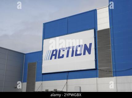 Nitra, Slovacchia, 24 febbraio 2024: Action Store a Nitra. Action è una catena di discount olandese internazionale, Europa Foto Stock