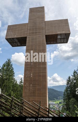 La Veitsch Pilgrim Cross. Veitsch Mount of Olives Pilgrims Cross. (Croce di pellegrini sul Monte Veitsch degli Ulivi). Santa Barbara nella Muerztal. Aust Foto Stock