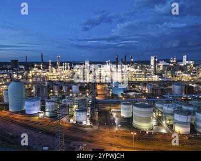 AirLiquide gestisce diversi impianti presso il parco chimico OQ Chemicals nella città di Oberhausen: Impianti di separazione dell'aria e di liquefazione per gas atmosferici ( Foto Stock