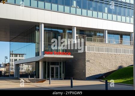 L'ingresso alla sede centrale di New Balance (NB) a Boston, Massachusetts, USA Foto Stock