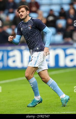 Liam Kitching di Coventry City in vista del match per il campionato Sky Bet alla Coventry Building Society Arena di Coventry. Data foto: Sabato 30 novembre 2024. Foto Stock