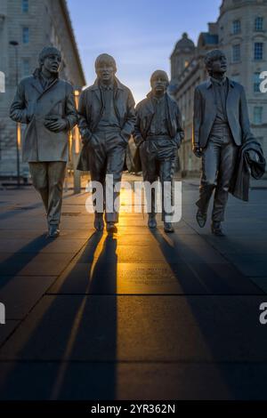 La Statua dei Beatles, Liverpool, Inghilterra Foto Stock