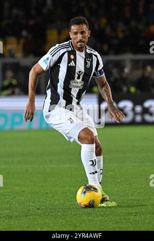 Danilo (Juventus FC) in azione durante US Lecce vs Juventus FC, partita italiana di calcio di serie A A Lecce, Italia, 1 dicembre 2024 Foto Stock