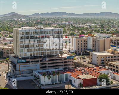 Celtara cima, che fa parte dell'ospedale cima e della torre medica cima, immobiliare a vado del Río a Hermosillo in Messico. (Foto: Luis Gutierrez / NortePhoto) Celtara cima que forma parte de Hospital cima y torre medica cima, bienes raices en el vado del rio en Hermosillo Messico. (Foto: Luis Gutierrez / NortePhoto) Foto Stock