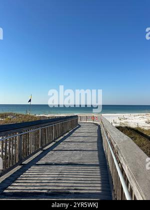 Accesso alla spiaggia al Topsail Hill Preserve State Park a Santa Rosa Beach, Florida Foto Stock