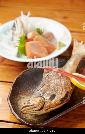 Sashimi e trota hime-masu grigliata Foto Stock