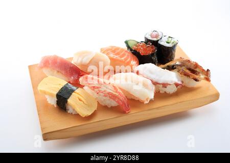 Assortimento di sushi - 10 pezzi Foto Stock