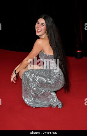 Anastasia Barner bei der Premiere des Kinofilms 'Nosferatu - Der Untote' im Zoo Palast. Berlino, 02.12.2024 Foto Stock