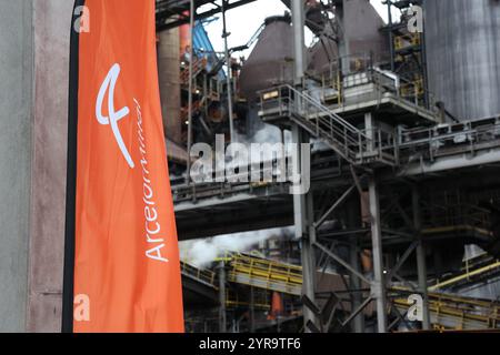 Gent, Belgio. 3 dicembre 2024. Immagine scattata durante una visita dei nuovi vicepresidenti della Commissione europea Ribera e Sejourne, ad ArcelorMittal Belgio in preparazione del &#380;Clean Industrial Deal&#380;, a Gent, martedì 03 dicembre 2024. BELGA FOTO KURT DESPLENTER credito: Belga News Agency/Alamy Live News Foto Stock