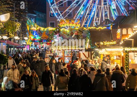 Mercatino di Natale nel centro della città di Duisburg, Kuhstraße, Königstraße, con ruota panoramica, NRW, Germania, Foto Stock