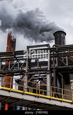 Gent, Belgio. 3 dicembre 2024. Questa immagine mostra una visita dei nuovi vicepresidenti della Commissione europea Ribera e Sejourne, ad ArcelorMittal Belgio in preparazione del ¿Clean Industrial Deal¿, a Gent, martedì 03 dicembre 2024. BELGA FOTO KURT DESPLENTER credito: Belga News Agency/Alamy Live News Foto Stock