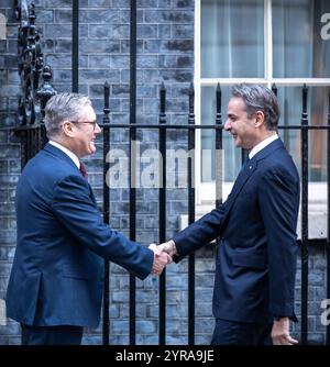 Londra, Regno Unito. 3 dicembre 2024. Kier Starmer, primo Ministro, incontra Kyriakos Mitsotakis primo Ministro della Grecia, 10 Downing Street, Londra Regno Unito credito: Ian Davidson/Alamy Live News Foto Stock