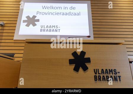 Lovanio, Belgio. 3 dicembre 2024. Immagine illustrata scattata durante la cerimonia di insediamento e giuramento del nuovo consiglio provinciale per la provincia di Vlaams-Brabante martedì 03 dicembre 2024 a Lovanio. BELGA FOTO NICOLAS MAETERLINCK credito: Belga News Agency/Alamy Live News Foto Stock