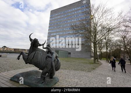 Lovanio, Belgio. 3 dicembre 2024. Questa foto è scattata durante la cerimonia di insediamento e giuramento del nuovo consiglio provinciale della provincia di Vlaams-Brabante martedì 03 dicembre 2024 a Lovanio. BELGA FOTO NICOLAS MAETERLINCK credito: Belga News Agency/Alamy Live News Foto Stock