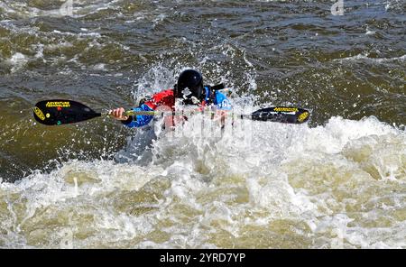 Trója, vodní kanál a Stromovka / Troia, canale d'acqua e Stromovka Foto Stock