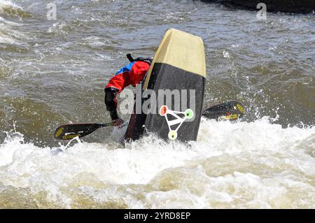 Trója, vodní kanál a Stromovka / Troia, canale d'acqua e Stromovka Foto Stock