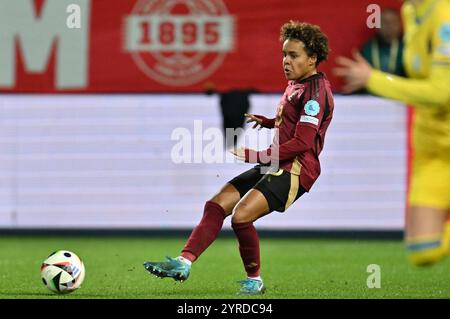 Lovanio, Belgio. 3 dicembre 2024. Kassandra Missipo (23) del Belgio, nella foto di una partita di calcio tra le squadre nazionali del Belgio, chiamata Red Flames e Ucraina nella seconda tappa del secondo play-off della competizione di qualificazione europea femminile 2023-24, martedì 3 dicembre 2024 a Lovanio, Belgio . Crediti: Sportpix/Alamy Live News Foto Stock