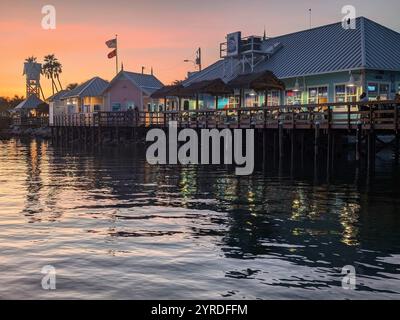 Bridge Street Pier al tramonto Foto Stock