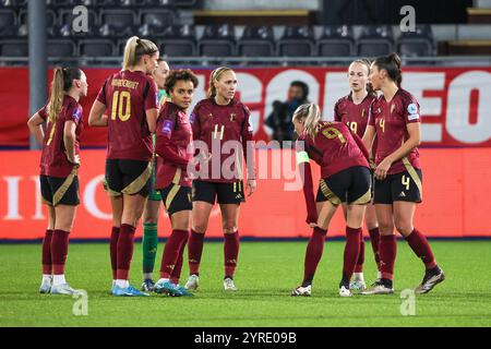 Lovanio, Belgio. 3 dicembre 2024. Giocatori belgi nella foto durante una partita di calcio tra le squadre nazionali del Belgio, chiamata Red Flames e Ucraina nella seconda tappa del secondo play-off della competizione di qualificazione europea femminile UEFA 2023-24, martedì 03 dicembre 2024 a Lovanio, in Belgio. Crediti: Sportpix/Alamy Live News Foto Stock