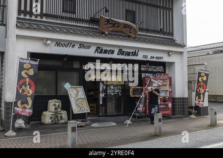 Negozio di spaghetti Ramen, via Omotesando, famosa zona pedonale di Narita, Chiba, Giappone, Asia Foto Stock
