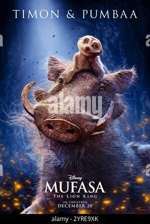 Mufasa: Il re leone (2024) diretto da Barry Jenkins e interpretato da Seth Rogen nel ruolo di Pumbaa e Billy Eichner nel ruolo di Timon. Una storia appassionante di amicizia e destino nella savana africana. SOLO PER USO EDITORIALE PER poster di caratteri USA. Crediti: BFA / Walt Disney Pictures Foto Stock