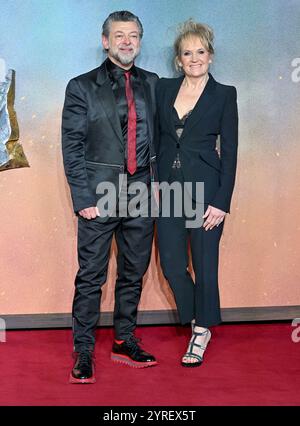 Londra, Regno Unito. 3 dicembre 2024. Andy Serkis e Lorraine Ashbourne partecipano alla premiere britannica del Lord of the Rings: The War of the Rohirrim all'Odean, Leicester Square, Londra, Regno Unito. Crediti: LFP/Alamy Live News Foto Stock